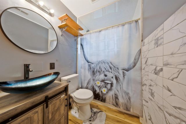 5217 Warren Drive, Evansville, IN 47710