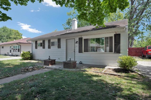 5217 Warren Drive, Evansville, IN 47710