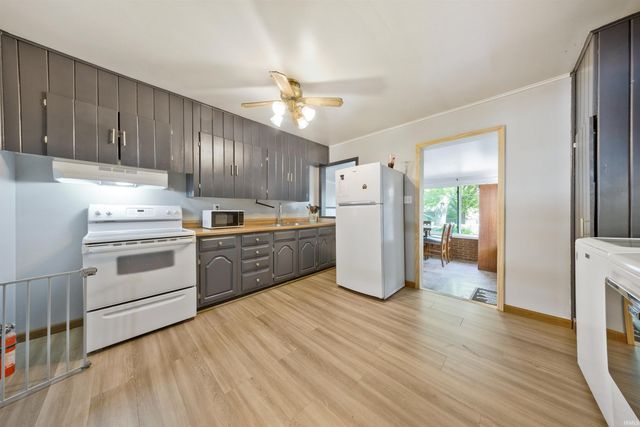 5217 Warren Drive, Evansville, IN 47710