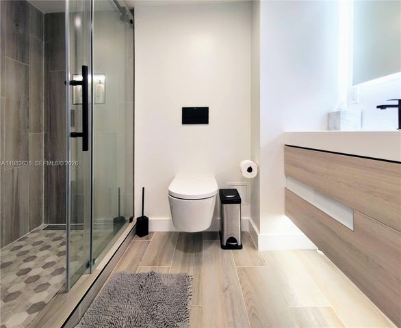 1500 Bay Rd 330S, Miami Beach, FL 33139