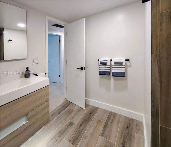 1500 Bay Rd 330S, Miami Beach, FL 33139