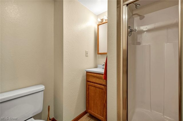 17 E Franklin Street, Newton Falls, OH 44444