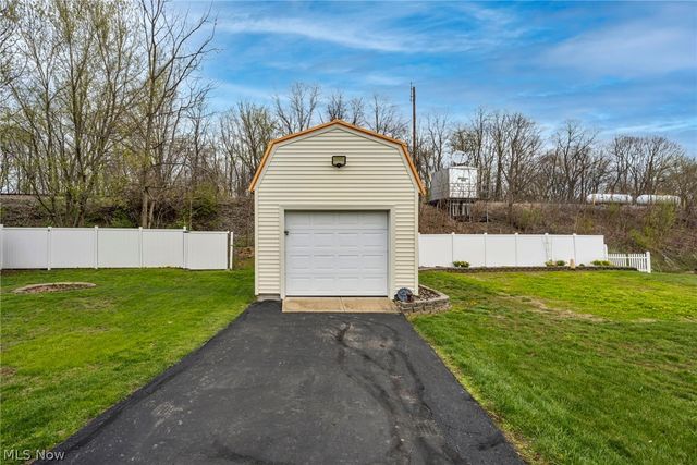 17 E Franklin Street, Newton Falls, OH 44444