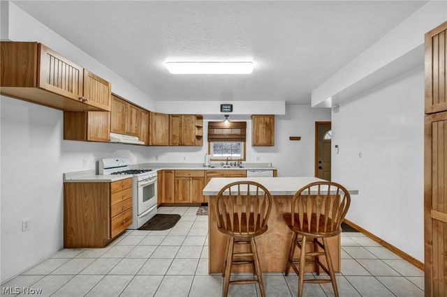 17 E Franklin Street, Newton Falls, OH 44444