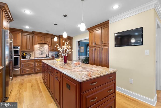 531 POINT FIELD DR, Millersville, MD 21108