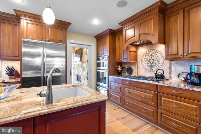 531 POINT FIELD DR, Millersville, MD 21108