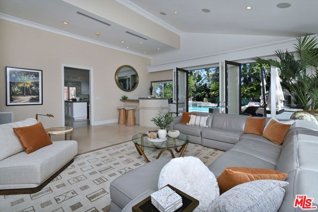 3848 Alonzo Avenue, Encino (los Angeles), CA 91316