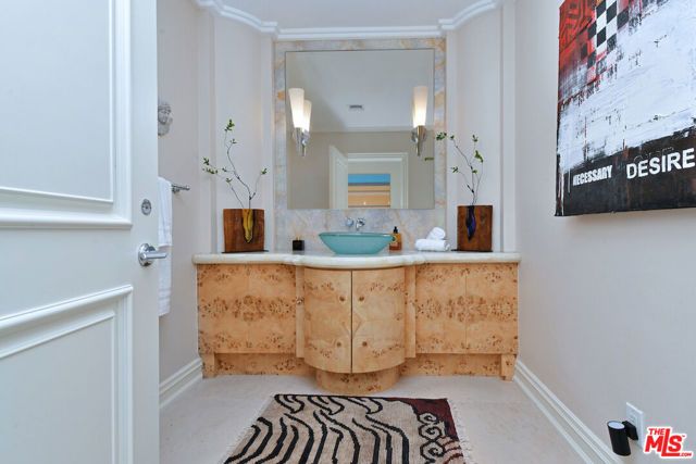 3848 Alonzo Avenue, Encino (los Angeles), CA 91316