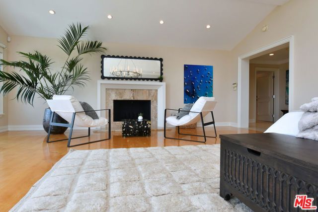 3848 Alonzo Avenue, Encino (los Angeles), CA 91316