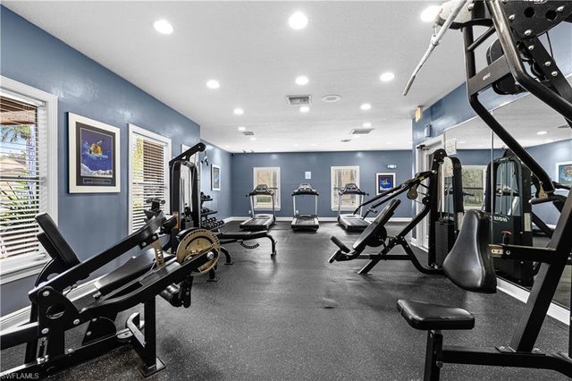 2094 Arbour Walk CIR 3018, Naples, FL 34109