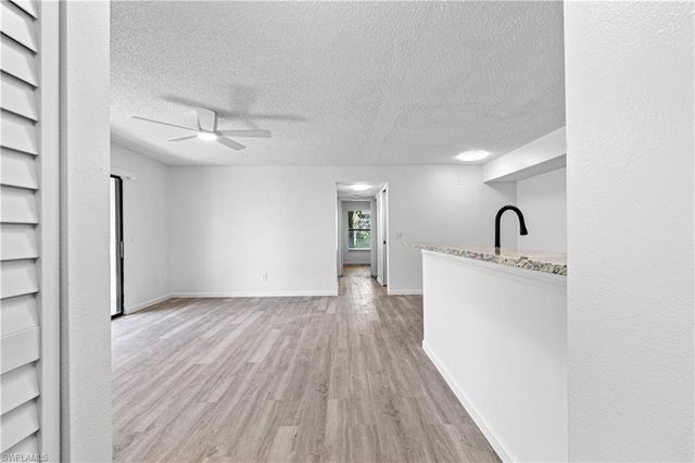 2094 Arbour Walk CIR 3018, Naples, FL 34109