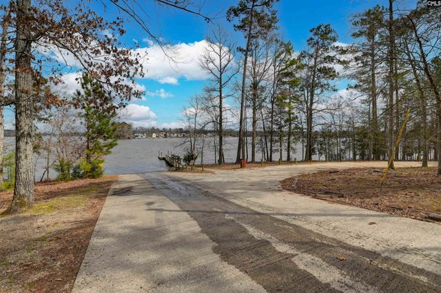 1047 Scooter Bridge Road, Batesburg, SC 29006