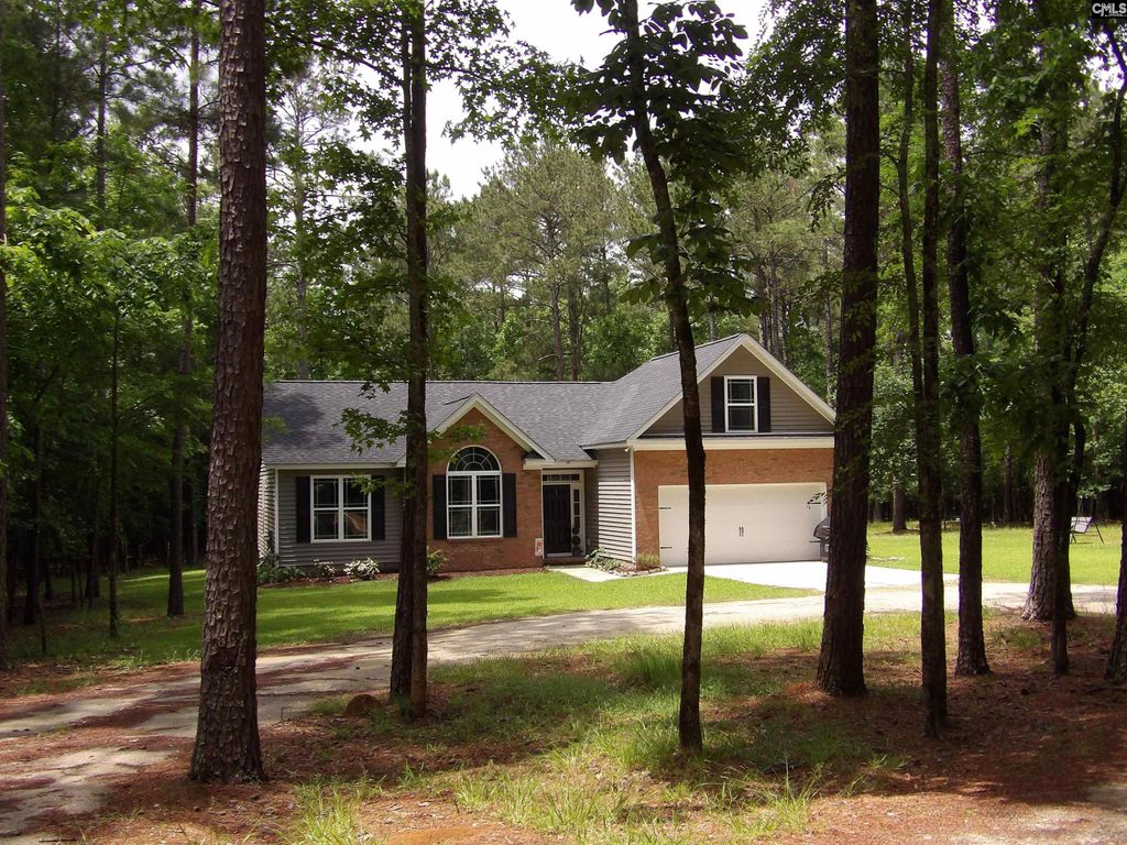 1047 Scooter Bridge Road, Batesburg, SC 29006