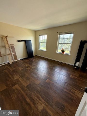 215 N SANDY LN, Sinking Spring, PA 19608