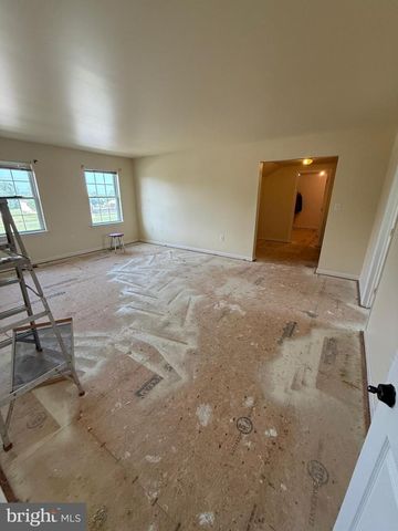 215 N SANDY LN, Sinking Spring, PA 19608