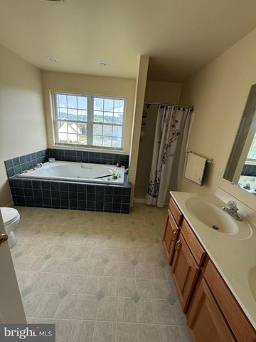215 N SANDY LN, Sinking Spring, PA 19608
