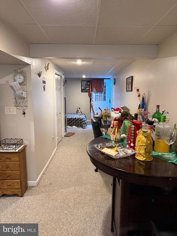 215 N SANDY LN, Sinking Spring, PA 19608