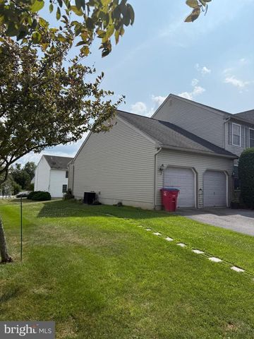 215 N SANDY LN, Sinking Spring, PA 19608