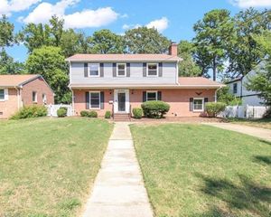 17 Cale CIR, Newport News, VA 23606