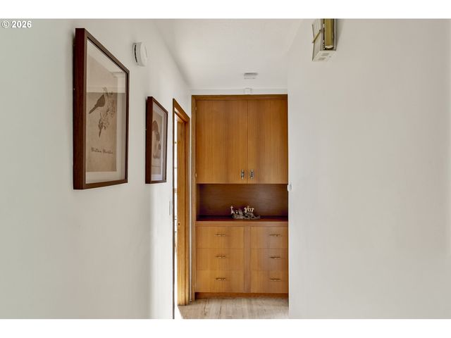 11710 Ne FARGO Ct, Portland, OR 97220