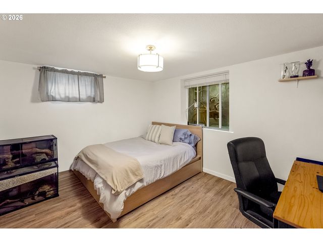 11710 Ne FARGO Ct, Portland, OR 97220