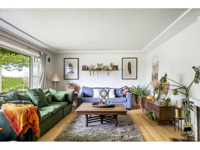 11710 Ne FARGO Ct, Portland, OR 97220