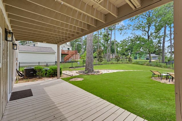 15211 Jamaica Drive, Willis, TX 77318