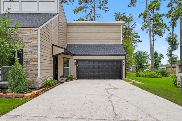 15211 Jamaica Drive, Willis, TX 77318