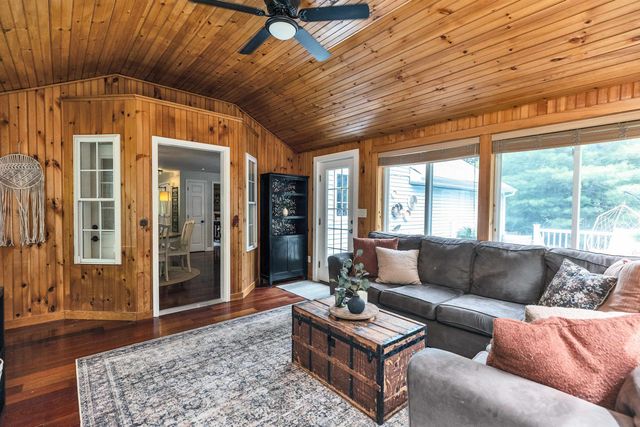 22 Sarah Drive, Merrimack, NH 03054