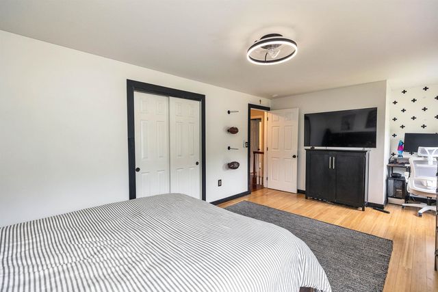 22 Sarah Drive, Merrimack, NH 03054