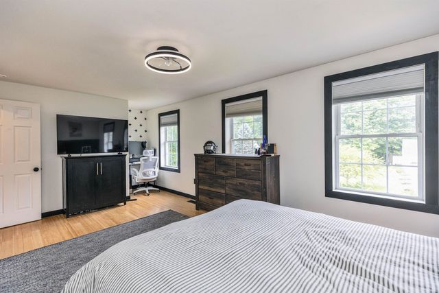 22 Sarah Drive, Merrimack, NH 03054