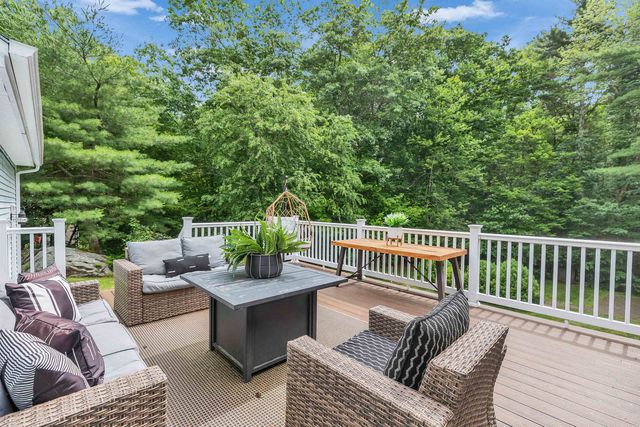 22 Sarah Drive, Merrimack, NH 03054