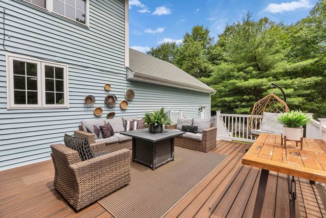 22 Sarah Drive, Merrimack, NH 03054