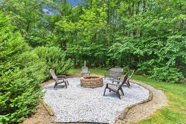 22 Sarah Drive, Merrimack, NH 03054