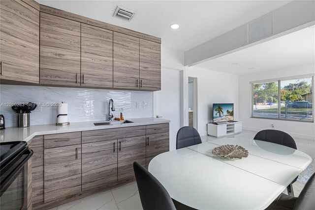 301 NW 34th Street, Miami, FL 33127