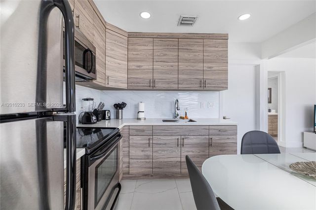 301 NW 34th Street, Miami, FL 33127