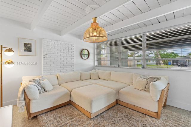 1250 NE 23rd Place, Pompano Beach, FL 33064