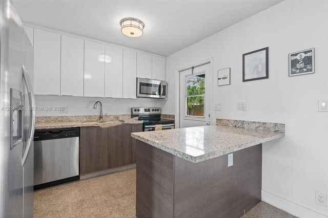 1250 NE 23rd Place, Pompano Beach, FL 33064