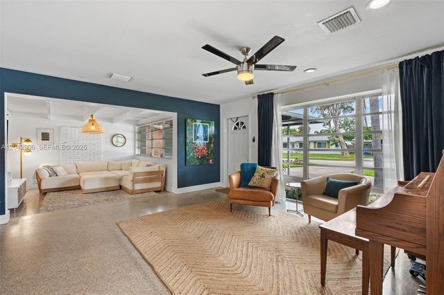 1250 NE 23rd Place, Pompano Beach, FL 33064