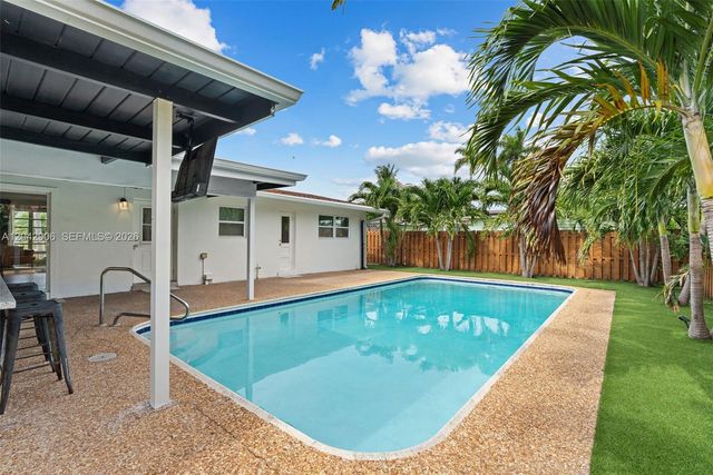 1250 NE 23rd Place, Pompano Beach, FL 33064