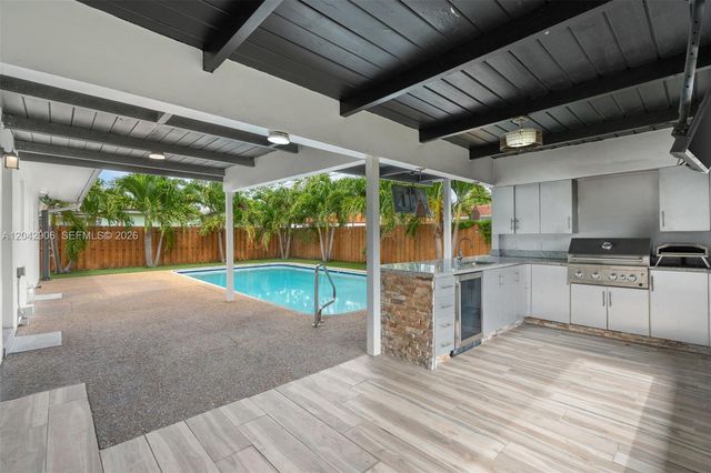 1250 NE 23rd Place, Pompano Beach, FL 33064