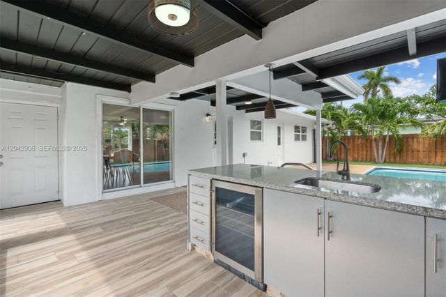 1250 NE 23rd Place, Pompano Beach, FL 33064