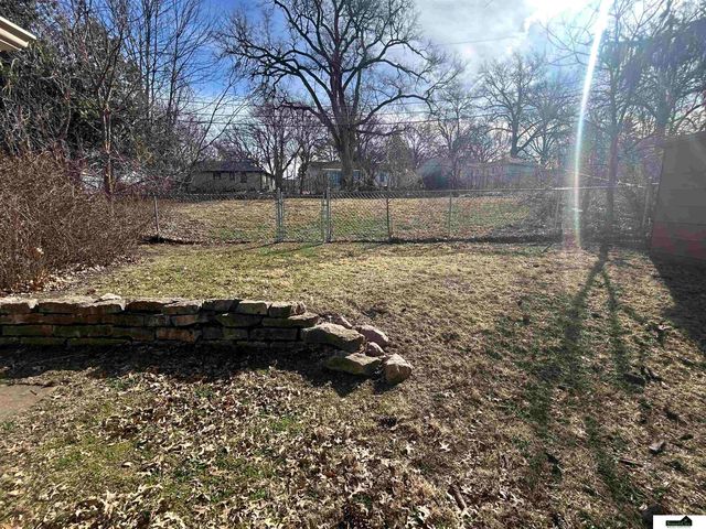 2820 S 33rd Street, Lincoln, NE 68506