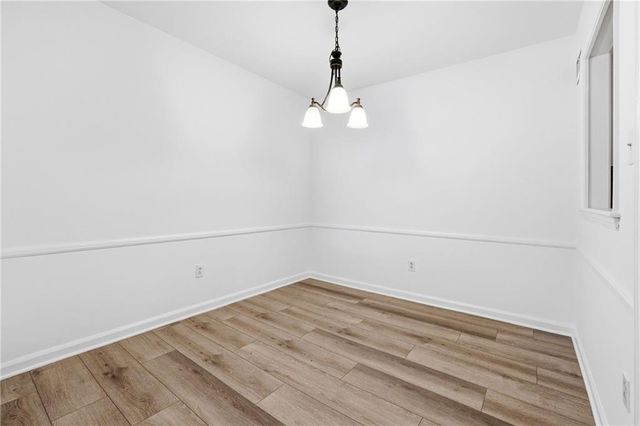 123 Maison NW Place, Atlanta, GA 30327