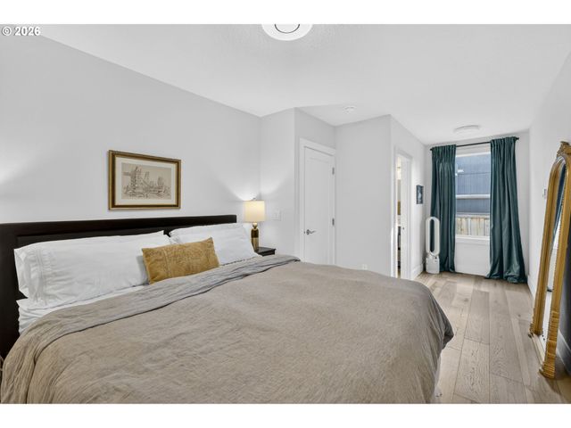 711 W 24TH St, Vancouver, WA 98660