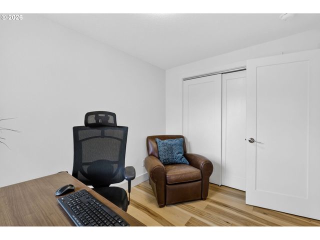 711 W 24TH St, Vancouver, WA 98660