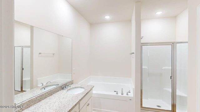 204 Grace'S Farm Road, La Grange, NC 28551
