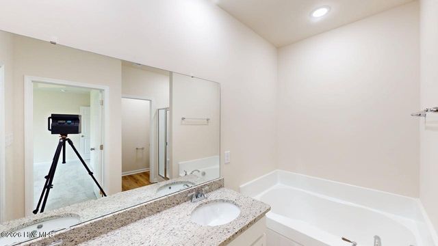 204 Grace'S Farm Road, La Grange, NC 28551