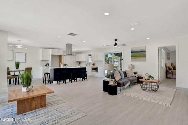 4109 TIDEVIEW Drive, Jacksonville, FL 32250