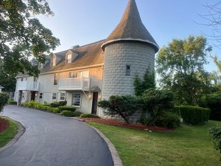 14935 W Old School Road, Mettawa, IL 60048